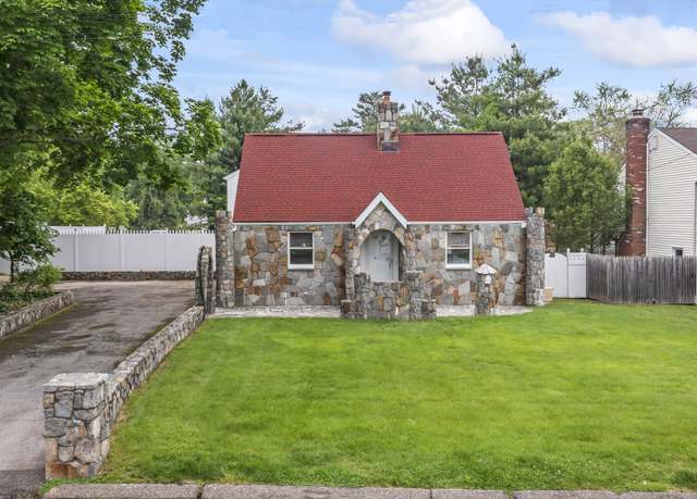 Property at 99 Bouton St W, Stamford, CT 06907, 5 beds, 3 baths