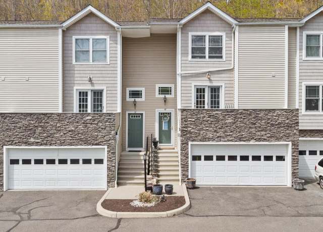 Property at 68 Stetson Pl #68, Danbury, CT 06811, 2 beds, 2 baths