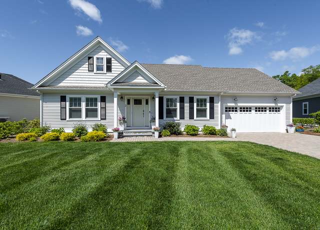 Property at 3 Pondview Ln #3, Clinton, CT 06413, 2 beds, 2.5 baths