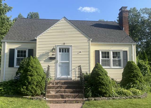 Property at 89 Lockwood St, Manchester, CT 06042, 3 beds, 1 bath