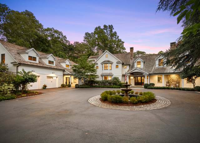 Property at 85 Old Oaks Rd, Fairfield, CT 06825, 7 beds, 8 baths
