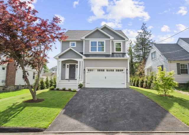 Property at 93 Wyoming St, Stratford, CT 06614, 3 beds, 2.5 baths