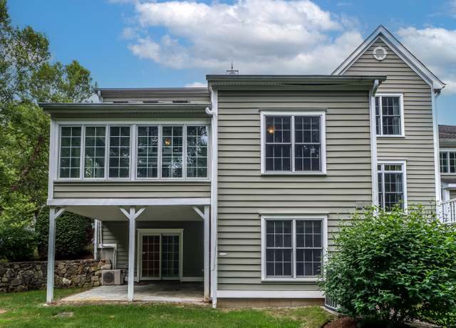 Property at 21 Great Heron Ln #21, Brookfield, CT 06804, 3 beds, 3.5 baths