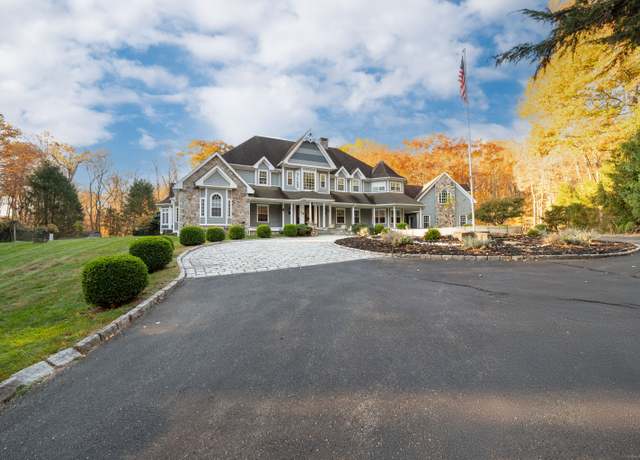 Property at 14 Hop Brook Rd, Brookfield, CT 06804, 4 beds, 4 baths