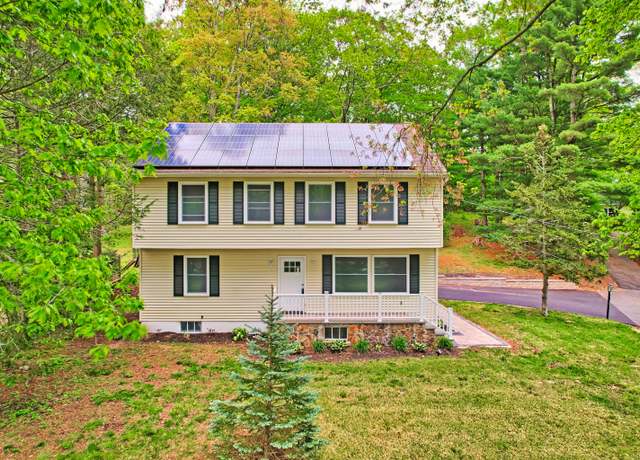 Property at 76 Three Mile Hill Rd, Middlebury, CT 06762, 4 beds, 3 baths