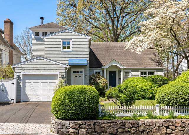 Property at 43 Pine Point Rd, Norwalk, CT 06853, 4 beds, 3 baths