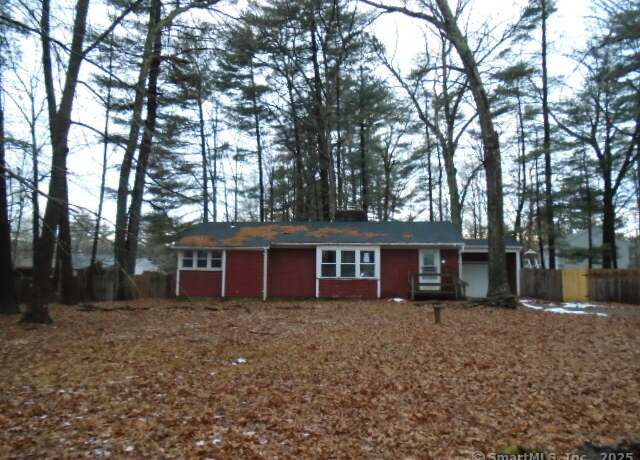 Property at 15 Capewell Dr, Bloomfield, CT 06002, 3 beds, 1 bath
