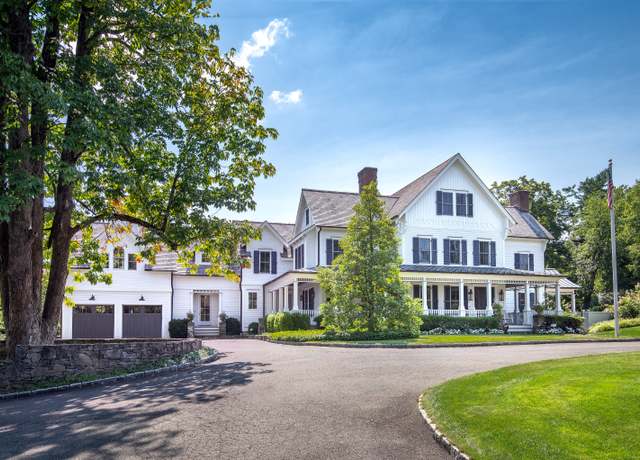 Property at 14 Market St, Ridgefield, CT 06877, 6 beds, 7 baths