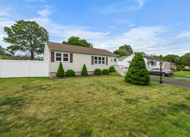 Property at 101 Woodvale Rd, West Haven, CT 06516, 2 beds, 1.5 baths