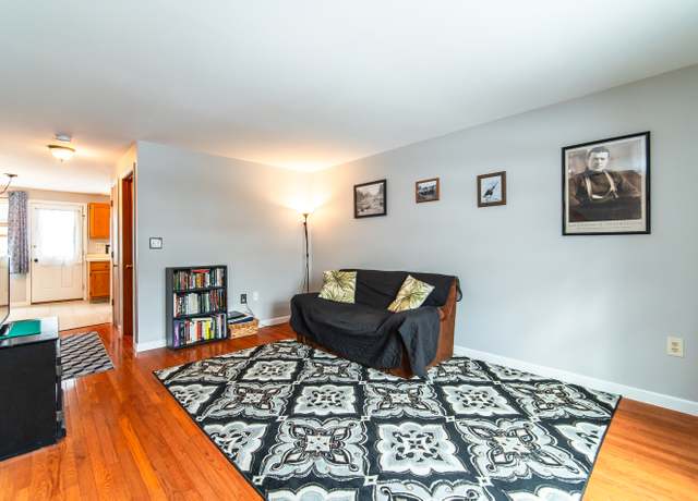 Property at 61 White Tail Ln #61, Wallingford, CT 06492, 2 beds, 1.5 baths