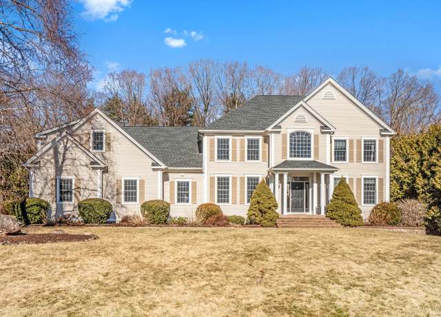 Property at 8 Sycamore Hills Rd, Avon, CT 06001, 5 beds, 4.5 baths