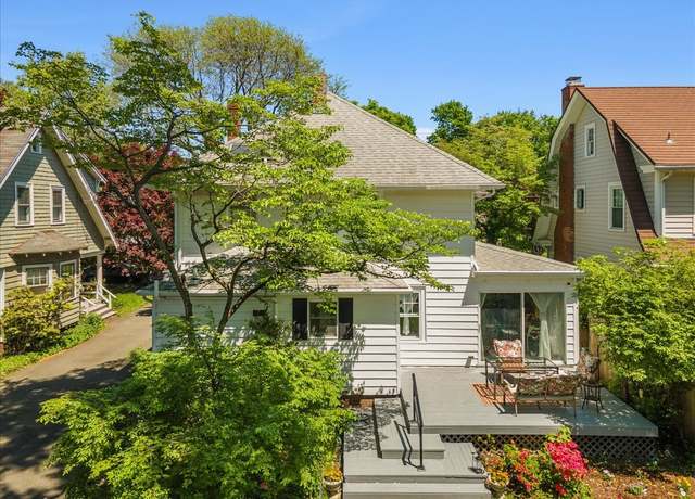Property at 34 Filbert St, Hamden, CT 06517, 3 beds, 1.5 baths