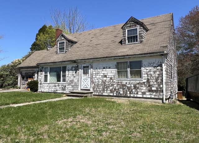 Property at 129 Asher Ave, Stonington, CT 06379, 3 beds, 2 baths
