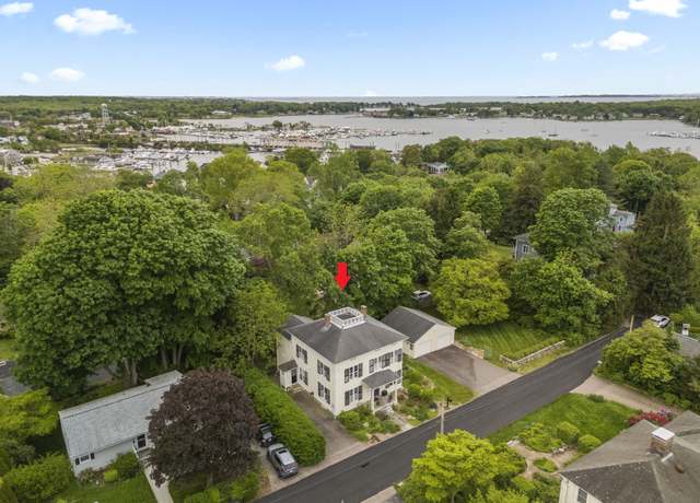 Property at 9 Rathbun Pl, Groton, CT 06355, 4 beds, 2.5 baths
