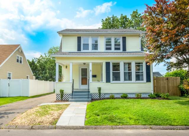 Property at 45 Kenwood Ave, Fairfield, CT 06824, 3 beds, 1 bath