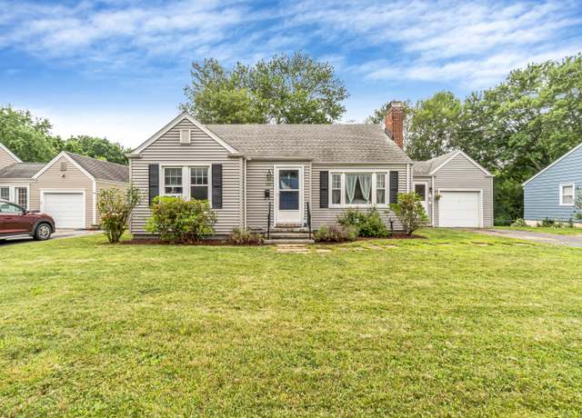 Property at 492 North St, Milford, CT 06461, 3 beds, 1.5 baths