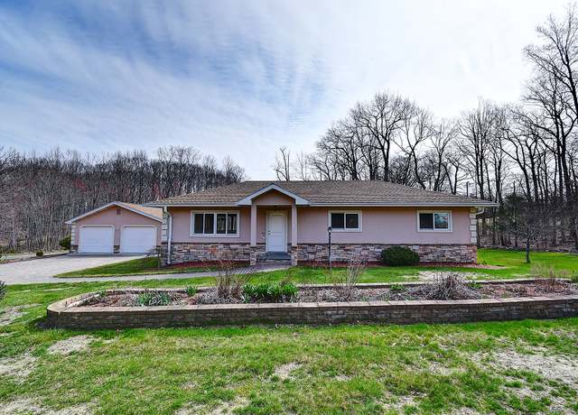 Property at 213 New Haven Rd, Prospect, CT 06712, 3 beds, 1.5 baths