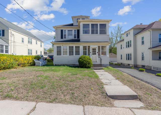 Property at 33 Woodmere Rd, West Hartford, CT 06119, 4 beds, 2 baths