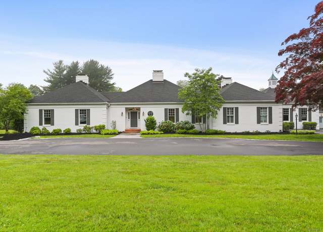 Property at 2787 Redding Rd, Fairfield, CT 06824, 4 beds, 4.5 baths
