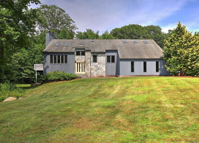 Property at 35 Millo Dr, Monroe, CT 06468, 3 beds, 3 baths