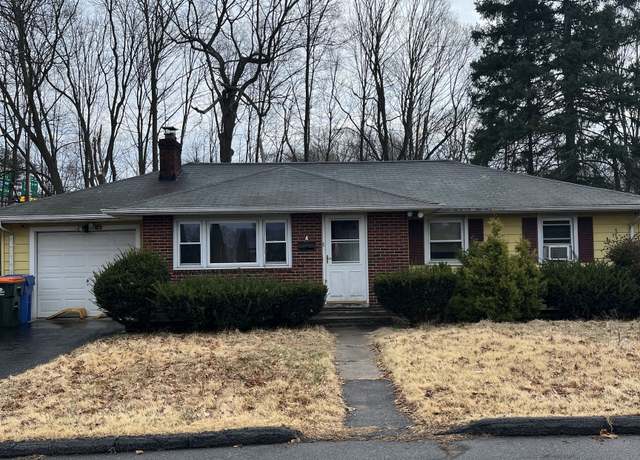 Property at 4 Converse Cir, Meriden, CT 06450, 3 beds, 1 bath