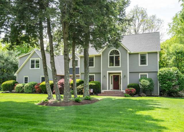 Property at 1 Nilas Way, Simsbury, CT 06070, 4 beds, 2.5 baths