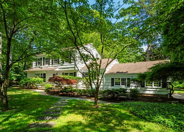 Property at 21 Timber Mill Rd, Stamford, CT 06903, 4 beds, 2.5 baths