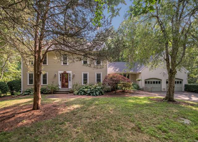 Property at 23 Forest Hills Dr, Madison, CT 06443, 5 beds, 3.5 baths