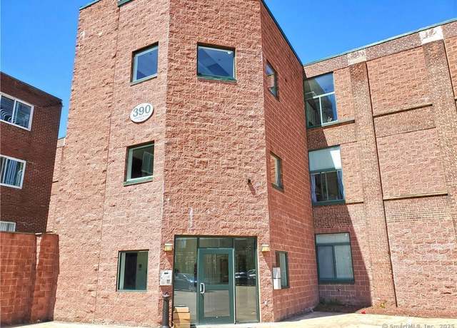 Property at 390 Charles St Apt 219, Bridgeport, CT 06606, 2 beds, 1 bath