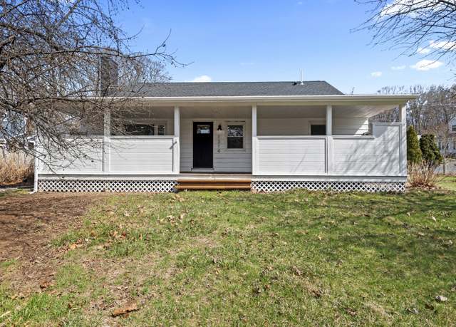 Property at 1314 Hanover Ave, Meriden, CT 06451, 3 beds, 1 bath