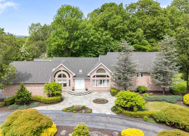 Property at 16 Timber Hill Rd, Prospect, CT 06712, 3 beds, 3.5 baths