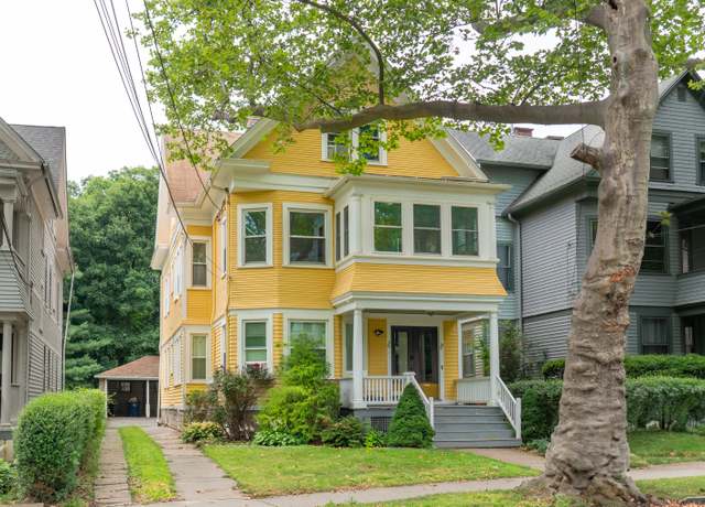 Property at 134 Mansfield St, New Haven, CT 06511, 8 beds, 3 baths