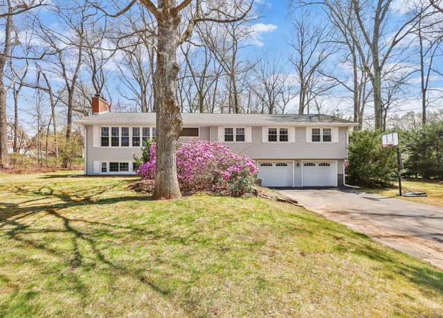 Property at 18 Greenwood Dr, South Windsor, CT 06074, 5 beds, 2.5 baths