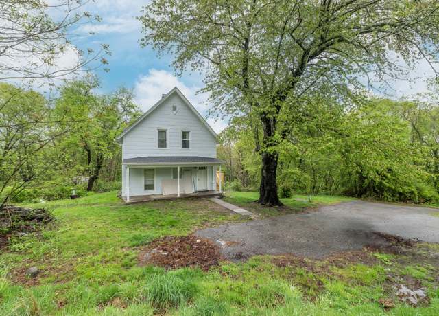 Property at 39 Tanner Ave, Norwich, CT 06360, 3 beds, 1 bath