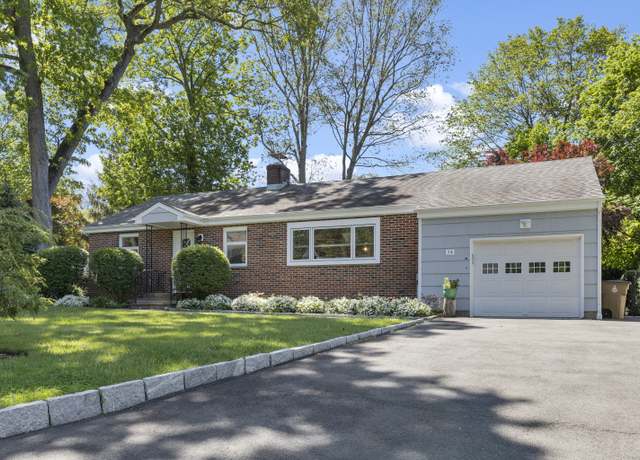 Property at 34 Hazelwood Ln, Stamford, CT 06905, 3 beds, 2 baths
