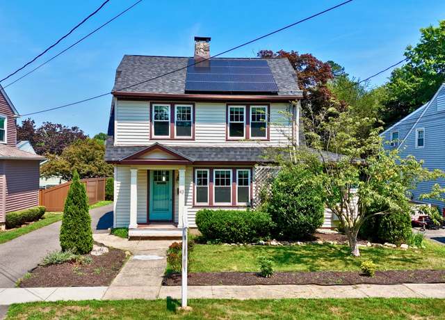 Property at 43 Judson Pl, Milford, CT 06461, 3 beds, 1 bath