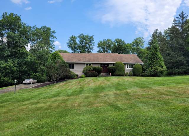 Property at 7 Carriage Ln, New Fairfield, CT 06812, 3 beds, 3 baths