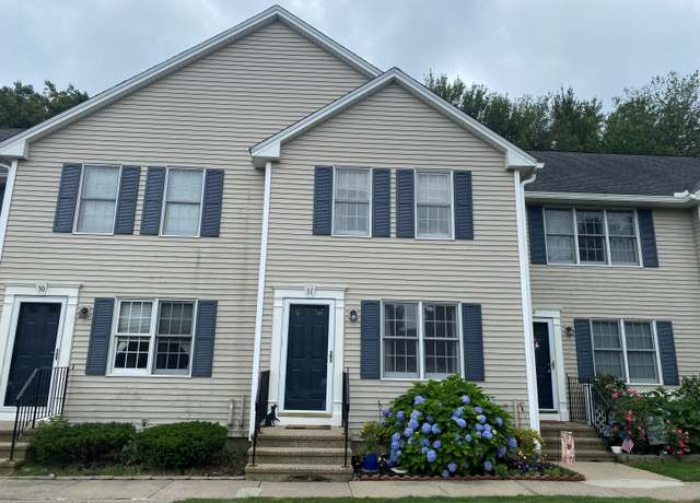 Property at 31 White Tail Ln #31, Wallingford, CT 06492, 2 beds, 1.5 baths