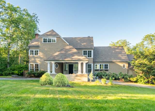 Property at 98 Ryefield Rd, Middletown, CT 06457, 3 beds, 5 baths