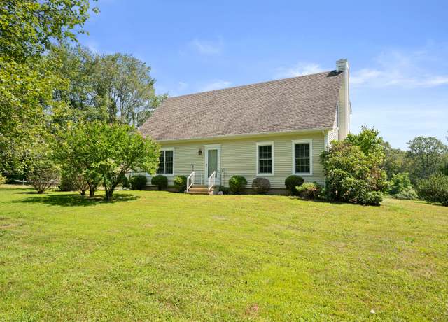 Property at 610 West Rd, Salem, CT 06420, 4 beds, 2 baths