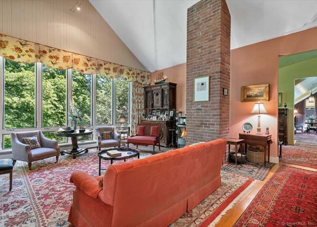 Property at 1 Reservoir St, New Haven, CT 06511, 4 beds, 4 baths