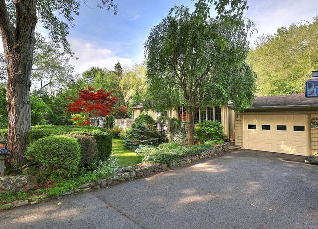 Property at 1288 Old Northfield Rd, Thomaston, CT 06787, 3 beds, 2 baths