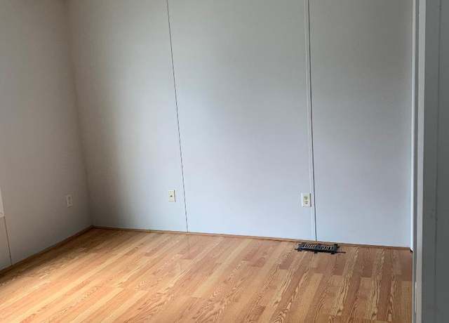 Property at 26 N Main St Trlr 19, Branford, CT 06405, 1 bed, 1 bath