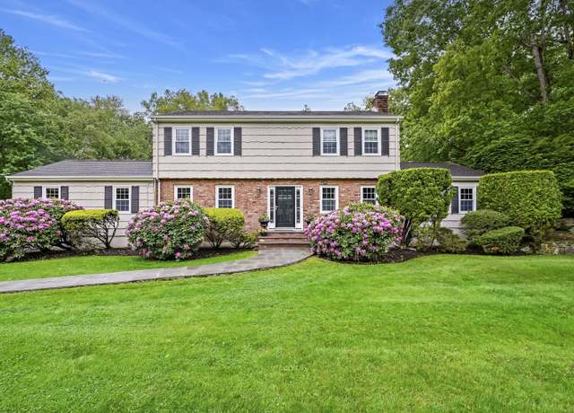 Property at 50 Carriage Dr S, Stamford, CT 06902, 4 beds, 2.5 baths