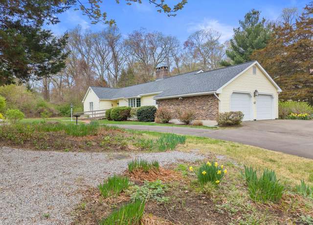 Property at 107 Ayers Point Rd, Old Saybrook, CT 06475, 3 beds, 2.5 baths