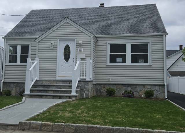 Property at 265 Harlem Ave, Bridgeport, CT 06606, 3 beds, 2.5 baths