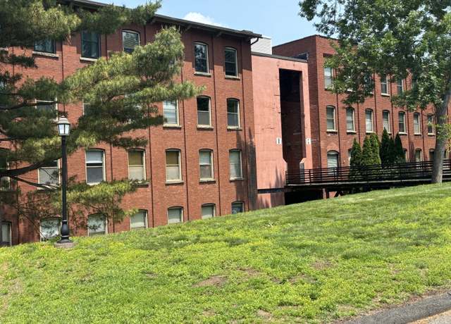 Property at 222 Williams St E Apt 229, Glastonbury, CT 06033, 1 bed, 1 bath