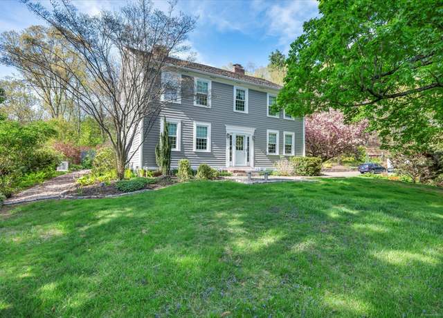 Property at 122 Nooks Hill Rd, Cromwell, CT 06416, 4 beds, 2.5 baths