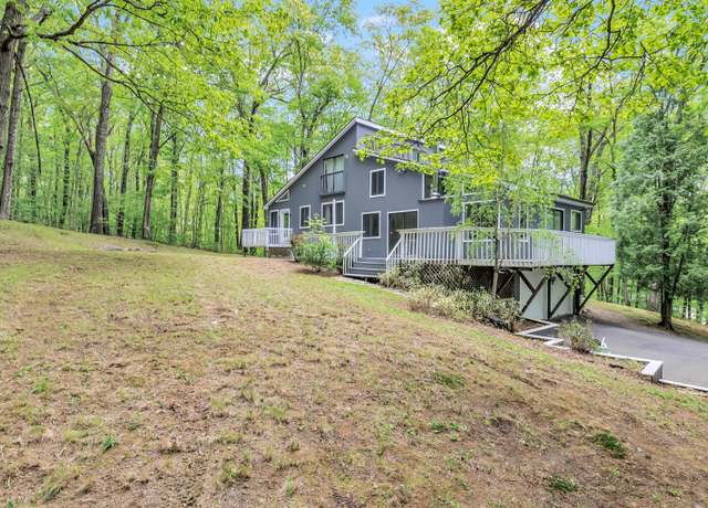 Property at 32 Old Bethel Rd, Newtown, CT 06470, 3 beds, 3 baths