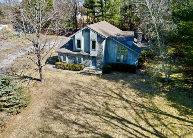 Property at 162 Pequot Trl, Stonington, CT 06379, 3 beds, 2 baths